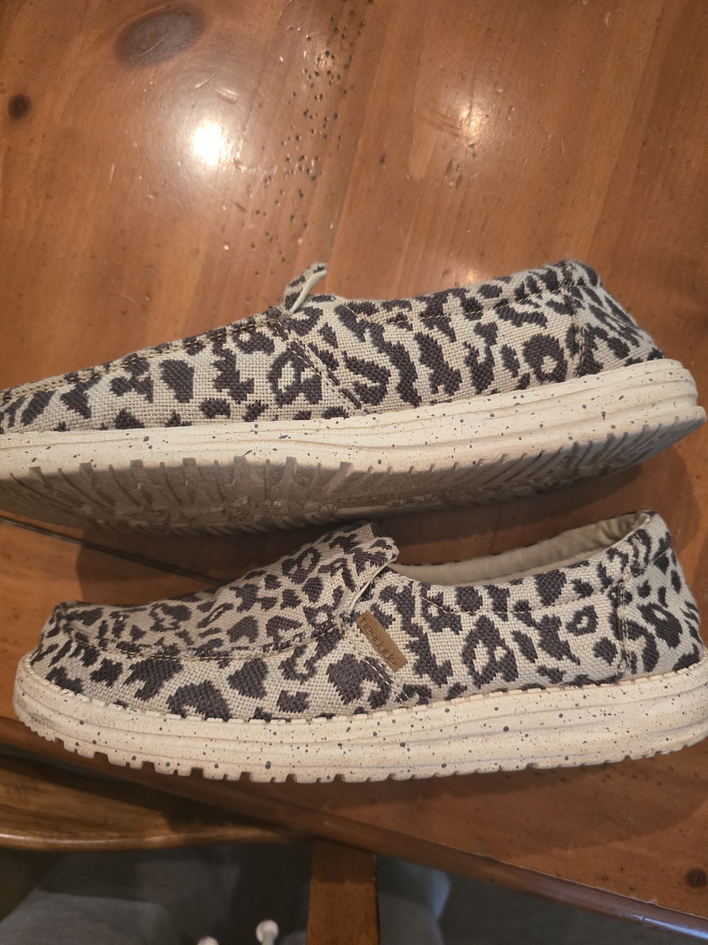 Hey Dude Size 9 Gray Leopard Print Slip-On Shoes - Picture 2 of 6